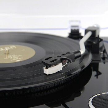 AIWA ALL IN ONE STEREO TURNTABLE BLACK