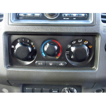 DIGITAL IQ RTA 1454_GPS (9inc) MULTIMEDIA TABLET OEM NISSAN NAVARA D40 mod. 2006-2011