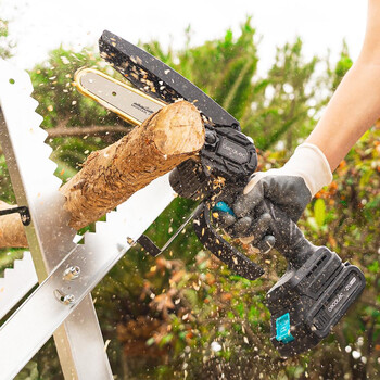 Cecotec Αλυσοπρίονο Χειρός 6" MontanaForce 6000 με κινητήρα Brushless, Μπαταρία 21V και Λίπανση με κουμπί. Περιλαμβάνει βαλιτσάκι, επιπλέον αλυσίδα και σετ αξεσουάρ. CEC-106755