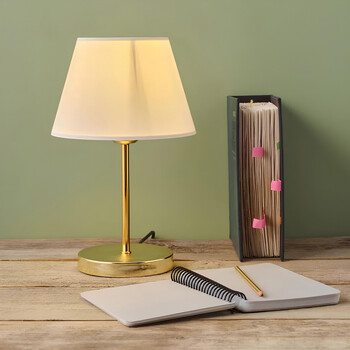 GloboStar® GLOSSY 204-0071 Μοντέρνο Eπιτραπέζιο Φωτιστικό Πορτατίφ Μονόφωτο 1 x E27 IP20 Χρυσό Μέταλλο με Λευκό Ύφασμα - Μ22 x Π22 x Υ37cm